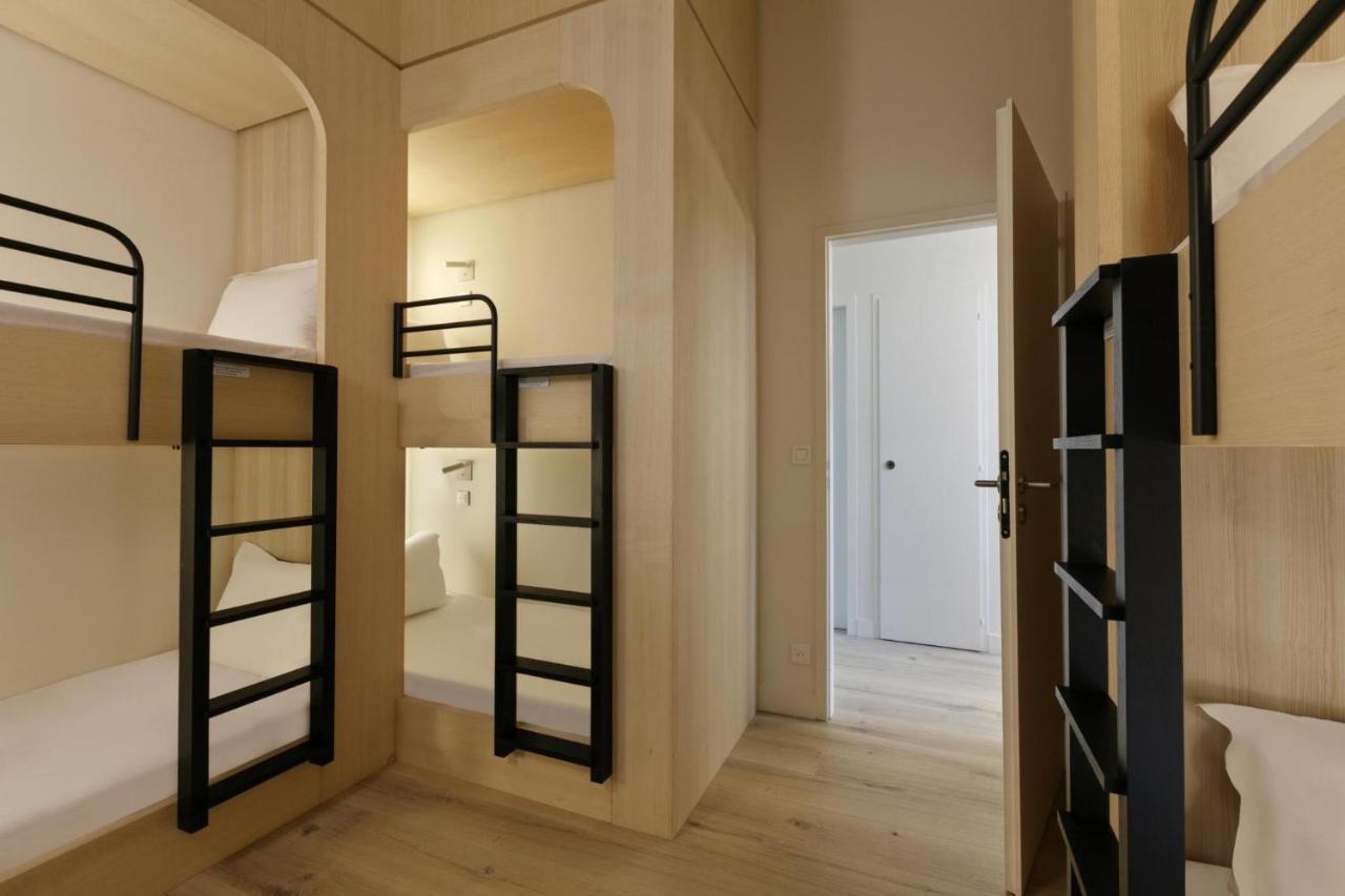 Three-Bedroom Apartment Terrace